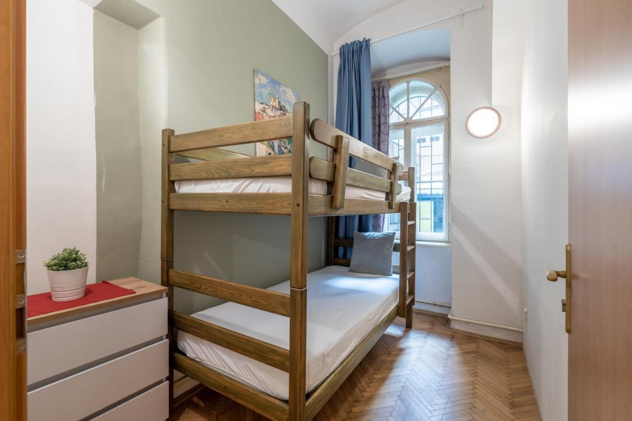 Spacious 3 Bedroom Apartment In The Heart Of Πράγα Εξωτερικό φωτογραφία