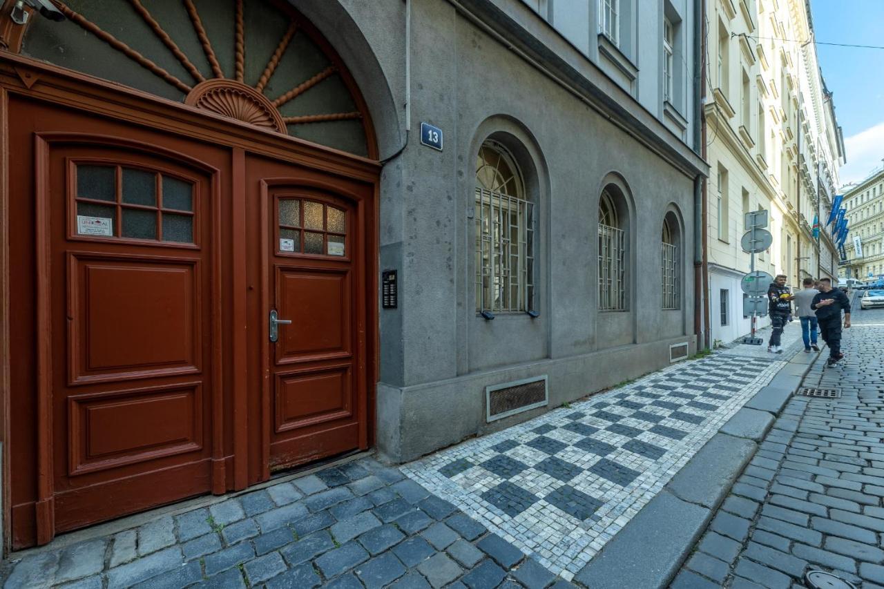 Spacious 3 Bedroom Apartment In The Heart Of Πράγα Εξωτερικό φωτογραφία